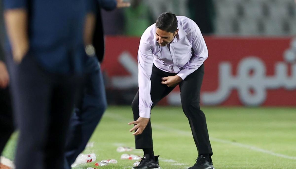 سرمربی پرسپولیس با حرکت تکان‌دهنده همه را غافلگیر کرد