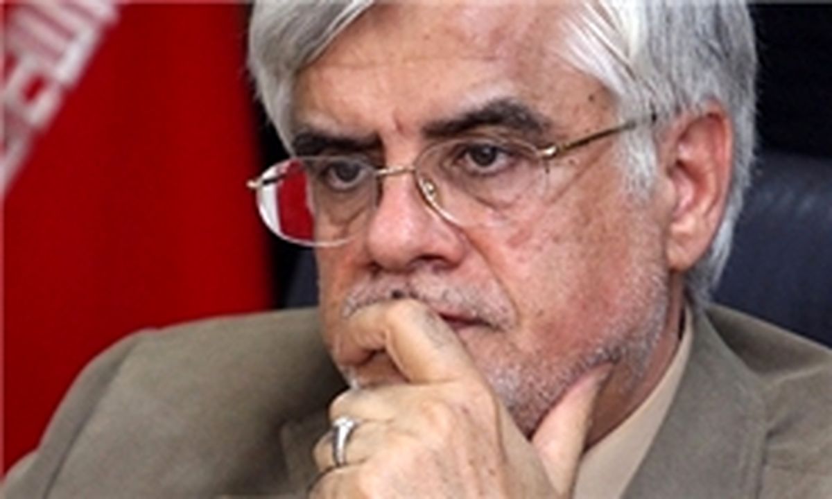 پیشنهاد عارف برای تودهنی زدن به ترامپ