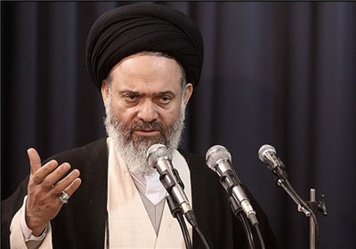 عضو مجلس خبرگان رهبری: نباید بهانه به دست دشمن بدهیم