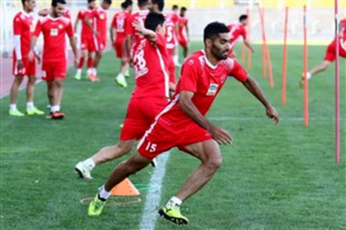 مدافع محبوب پرسپولیس لژیونر می شود؟ / پیشنهاد نجومی چینی ها
