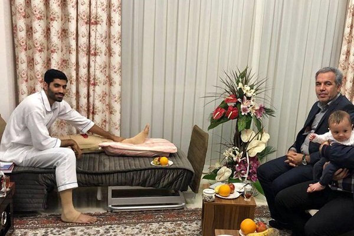 عیادت سرپرست جدید پرسپولیس از مدافع مصدوم سرخپوشان
