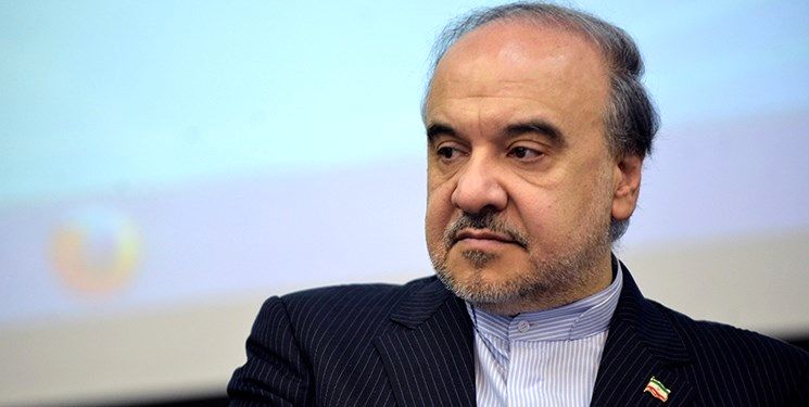 پرسپولیس و استقلال را به یک چشم نگاه می کنم
