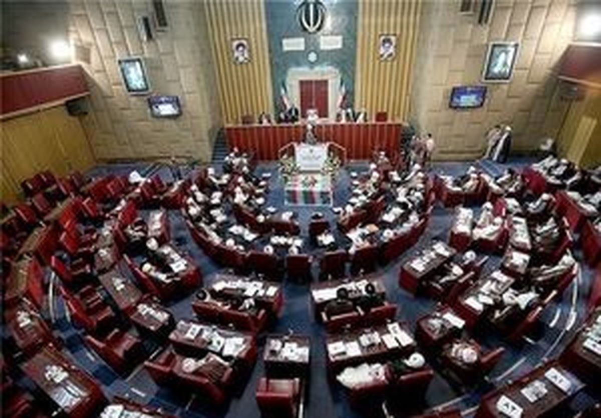 ورود خبرگان به مشکلات اقتصادی ضروری بود 