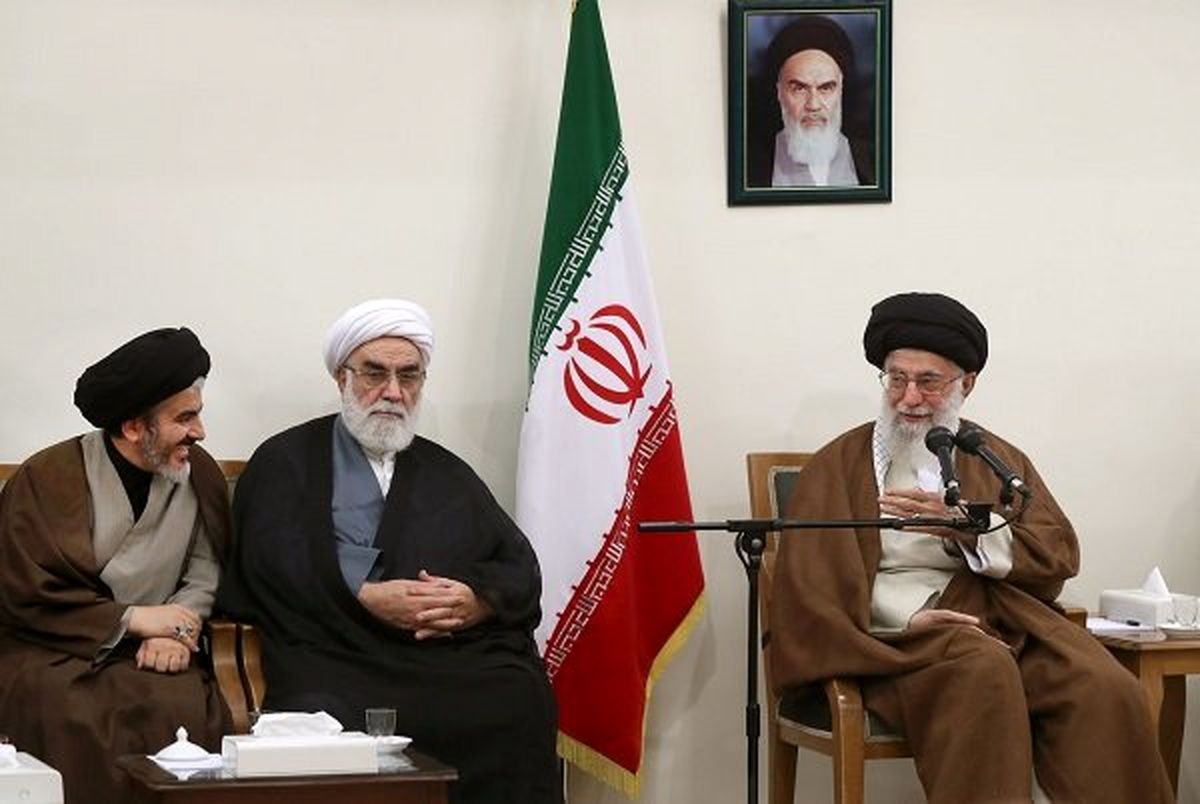 امام خامنه‌ای: انگیزه‌های قوی برای فراموشی یاد شهدا وجود دارد