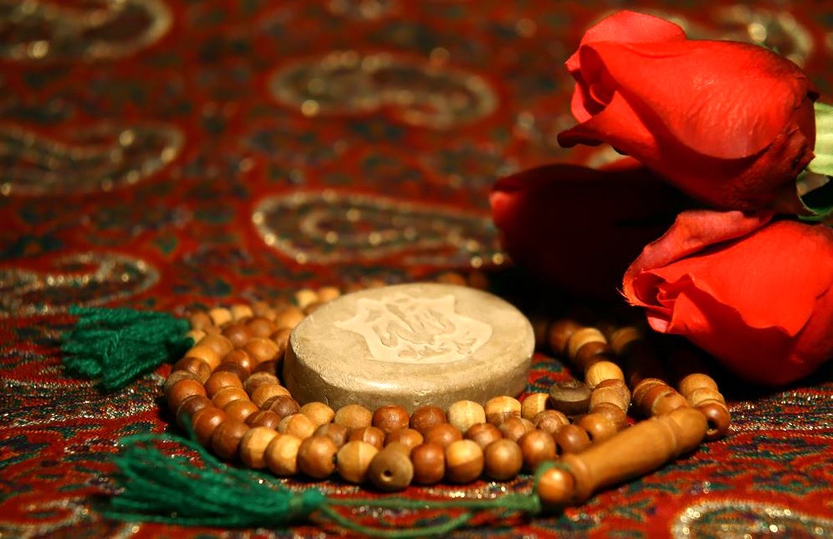 سجده بر مهر چرک دار و سیاه چه حکمی دارد؟