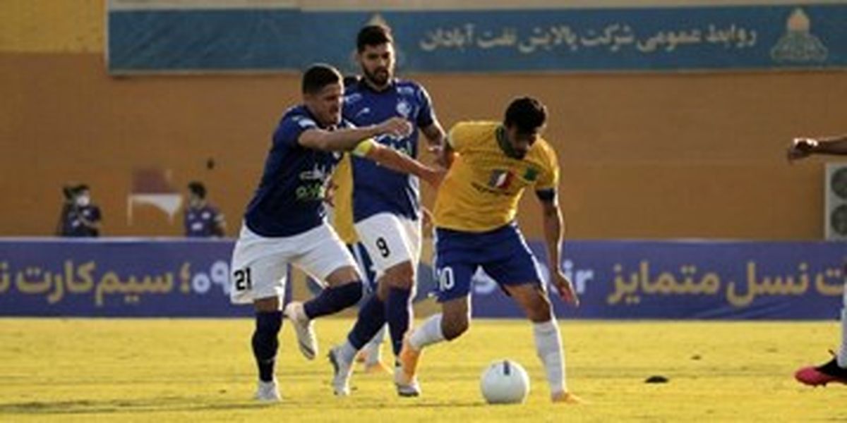 حرکت خنده دار ناظر بازی نفت آبادان و استقلال+ عکس