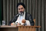 کمرنگ‌شدن اقامه نماز عامل افزایش فسادوفحشاست