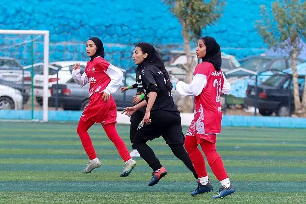 پرسپولیسی‌ها راهی سیرجان شدند