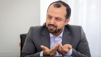 خاندوزی: روابط بانکی و ارزی با روسیه تسهیل می شود