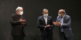 اهدای تندیس زرین آموزشی به بیمارستان «مسیح دانشوری»