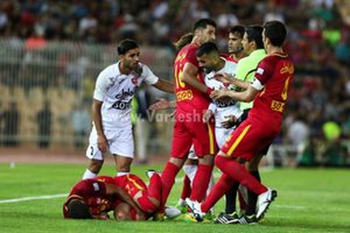 کارت‌های بی‌دلیل مهاجمان پرسپولیس