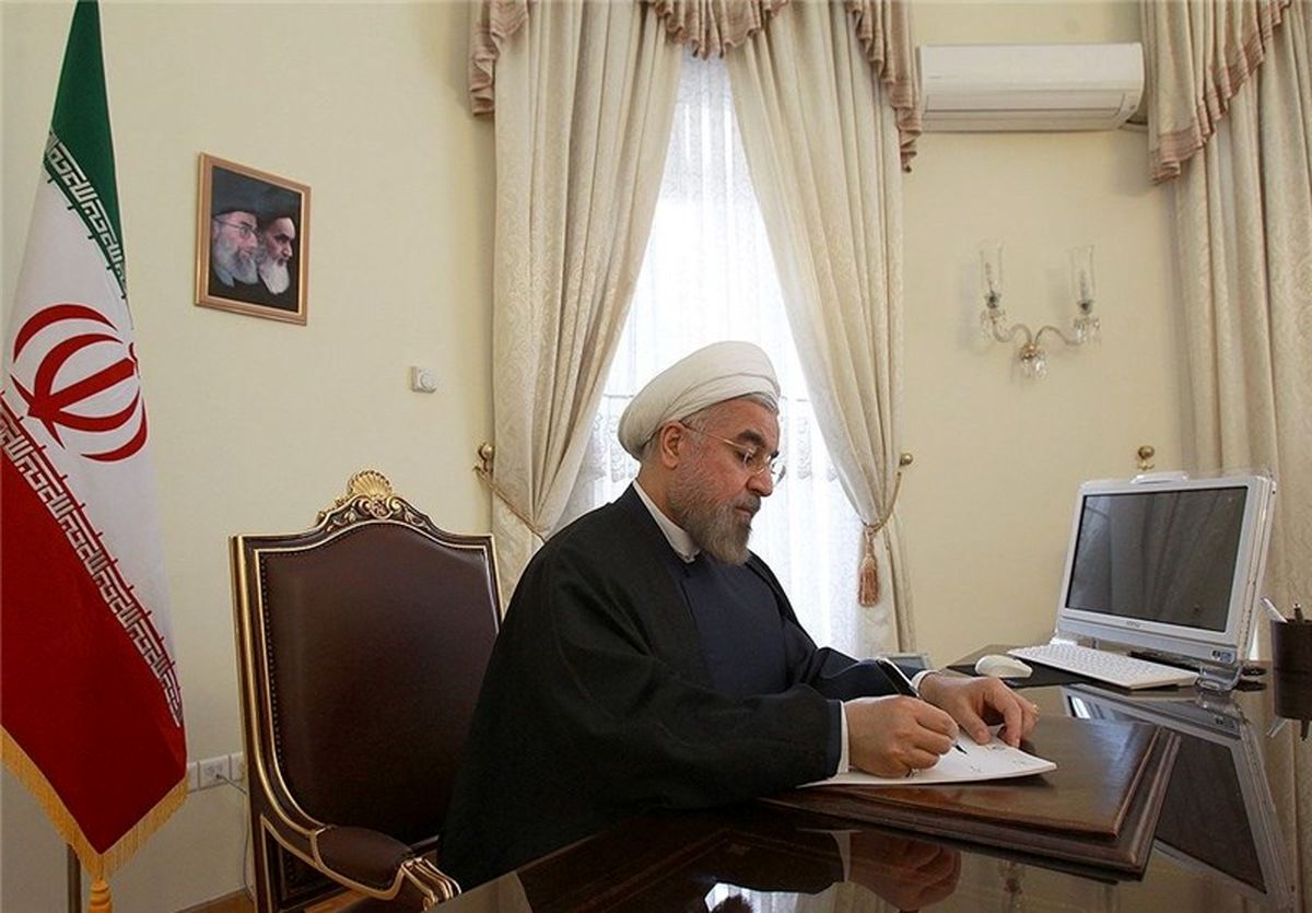 دستور عجیب دفتر رئیس جمهور به دستگاه‌های دولتی/سند
