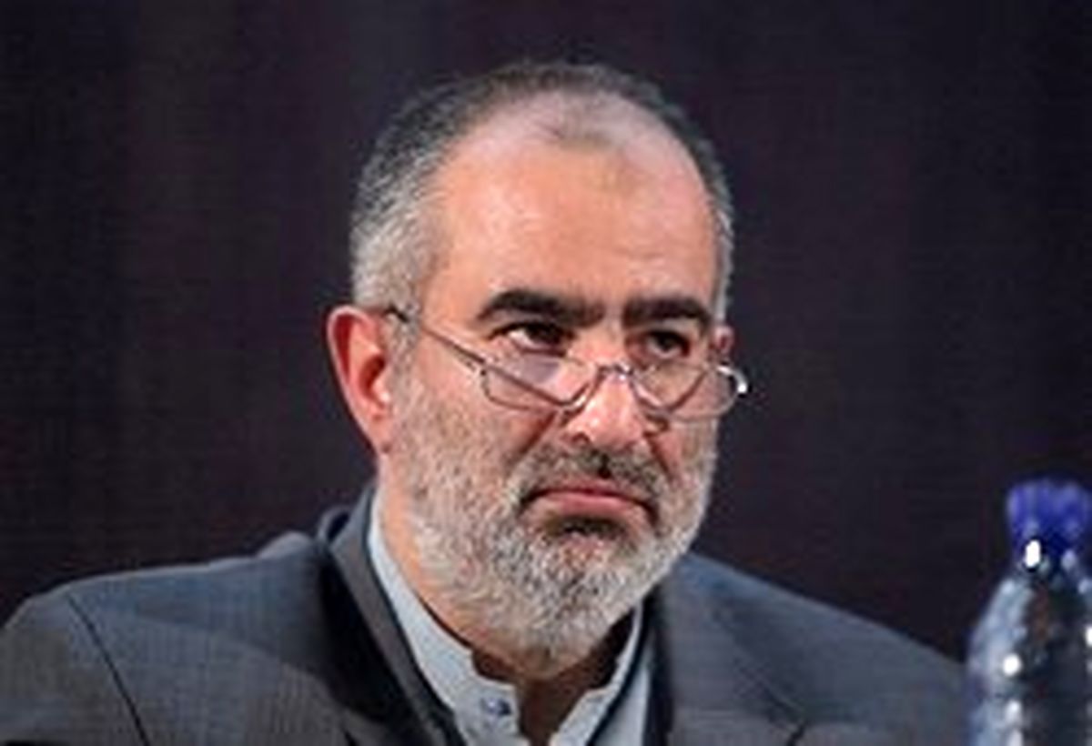 اکانت توئیتر مشاور روحانی مسدود شد