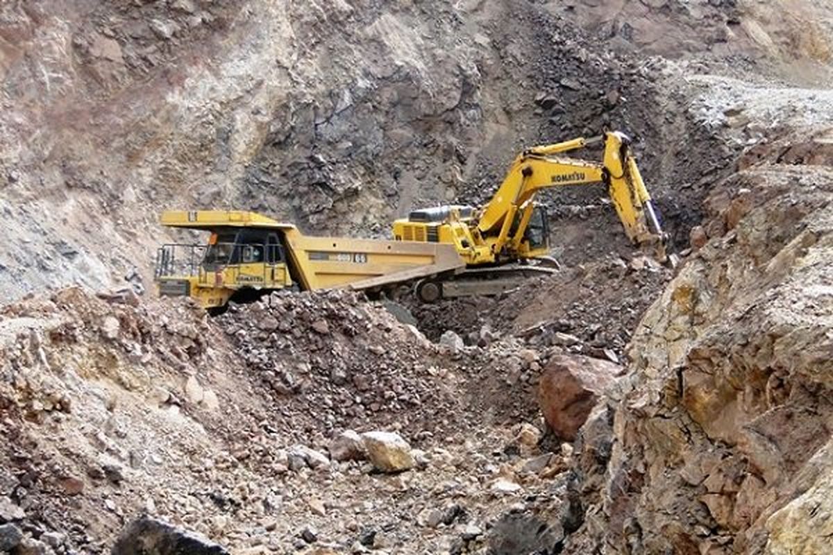 بیکاری ۱۰۰ کارگر به دلیل اختلاف پیمانکار و بهره‌بردار معدن