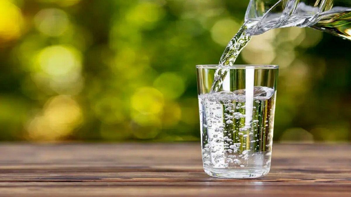 افراط در نوشیدن آب چه مضراتی دارد؟
