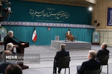 دیدار جمعی از نخبگان و استعدادهای برتر علمی با رهبر معظم انقلاب