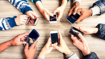 رابطه تلفن همراه و ابتلا به سرطان مغز
