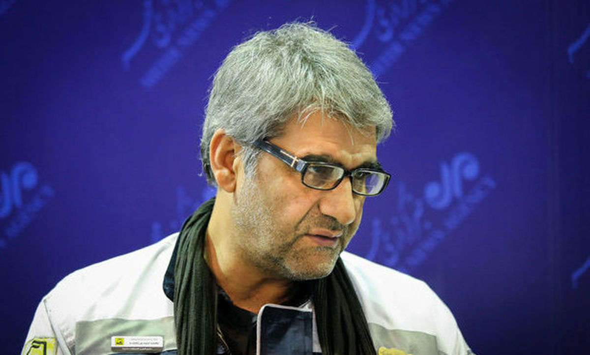از دستفروشان مترو خرید نکنید