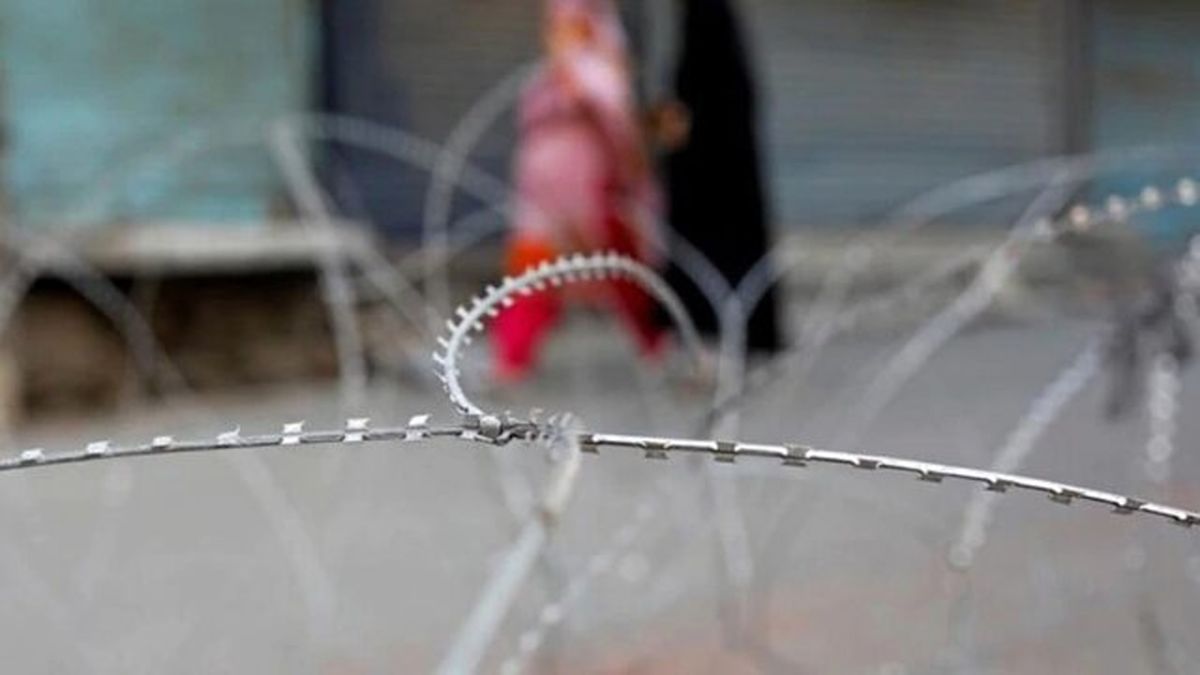 
هند هشدار سفر به کشمیر را لغو می‌کند
