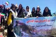 بانوان کوهنورد یزدی به دنا صعود کردند