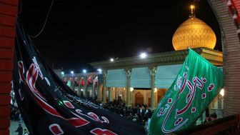 حرم شاهچراغ (ع) سوگوار و عزادار در شب شهادت دردانه پیامبر (ص)