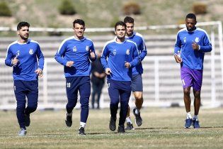 استقلالی ها در آستانه دربی شارژ شدند