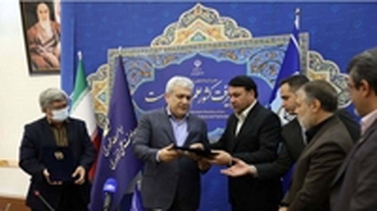 امضای تفاهم نامه همکاری میان بانک سپه، معاونت علمی و فناوری ریاست جمهوری و شرکت توسعه نوآوری نشان