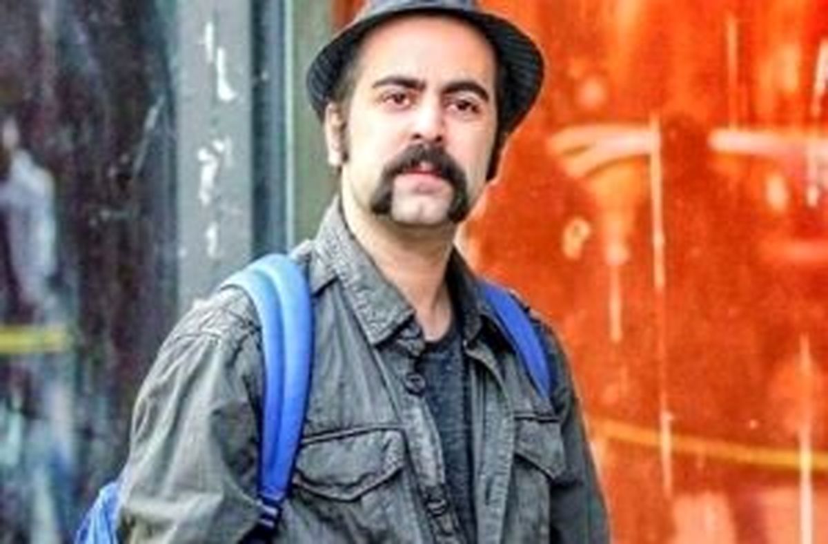 پوشش برخی خوانندگان در کنسرت‌ها مسخره است