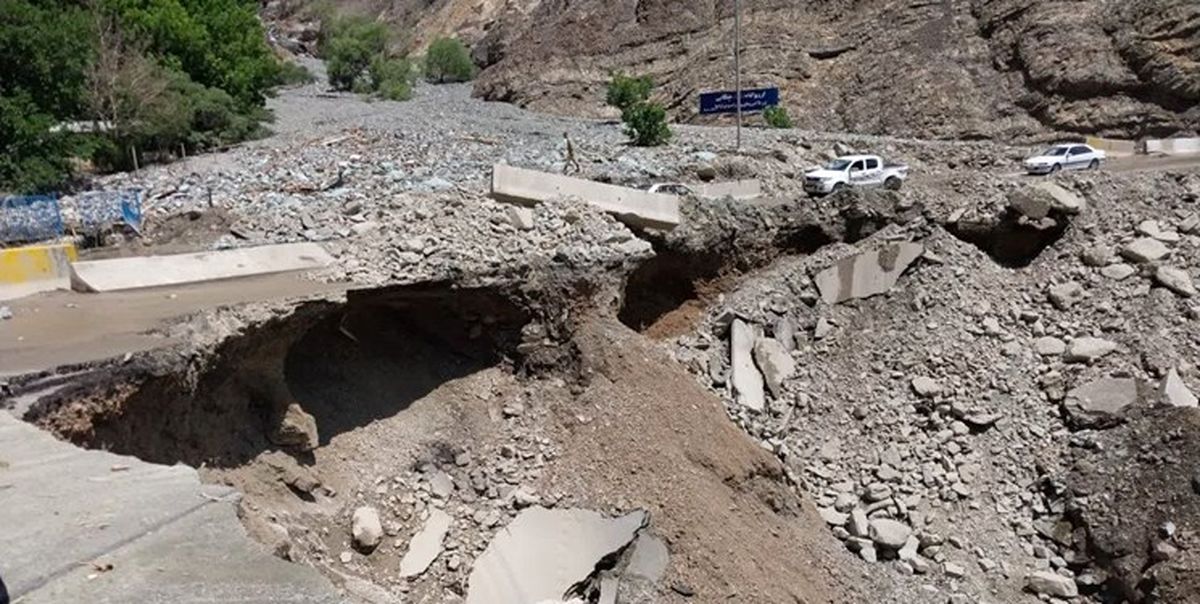  بخش‌هایی از جاده چالوس آسیب جدی دیده است 