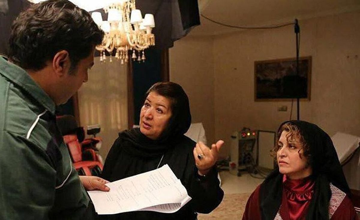 "زیر سقف دودی" درخشنده به کجا رسید؟