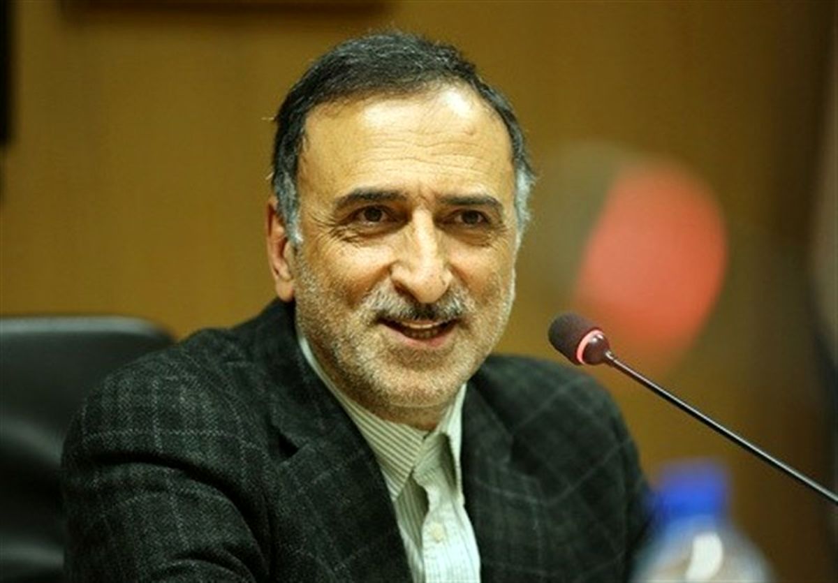 واکنش وزیر آموزش‌وپرورش به اخبار قاچاق پوشاک 