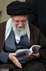 دیدار شاعران و اساتید ادبیات فارسی با رهبر انقلاب/گزارش تصویری
