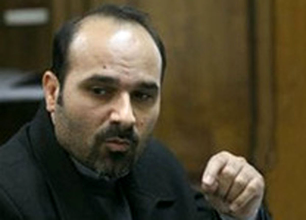اعتماد کارگران در حوزه کار خدشه‌دار شده است/ ربیعی بهتر است استعفا دهد