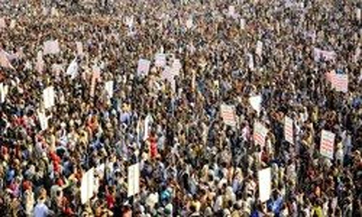 یمنی‌ها به خیابان ها ریختند