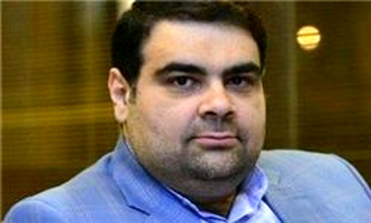 کاسبان سیاسی در ماجرای "دختر آبی" خواستند برای انتخابات مجلس از آب گل آلود ماهی بگیرند