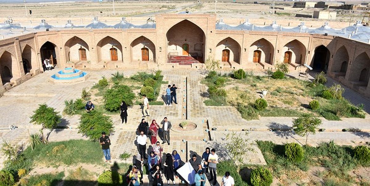 خسارت 12 هزار میلیاردی کرونا به صنعت گردشگری ایران/ محدودیت‌های سفر لغو شد
