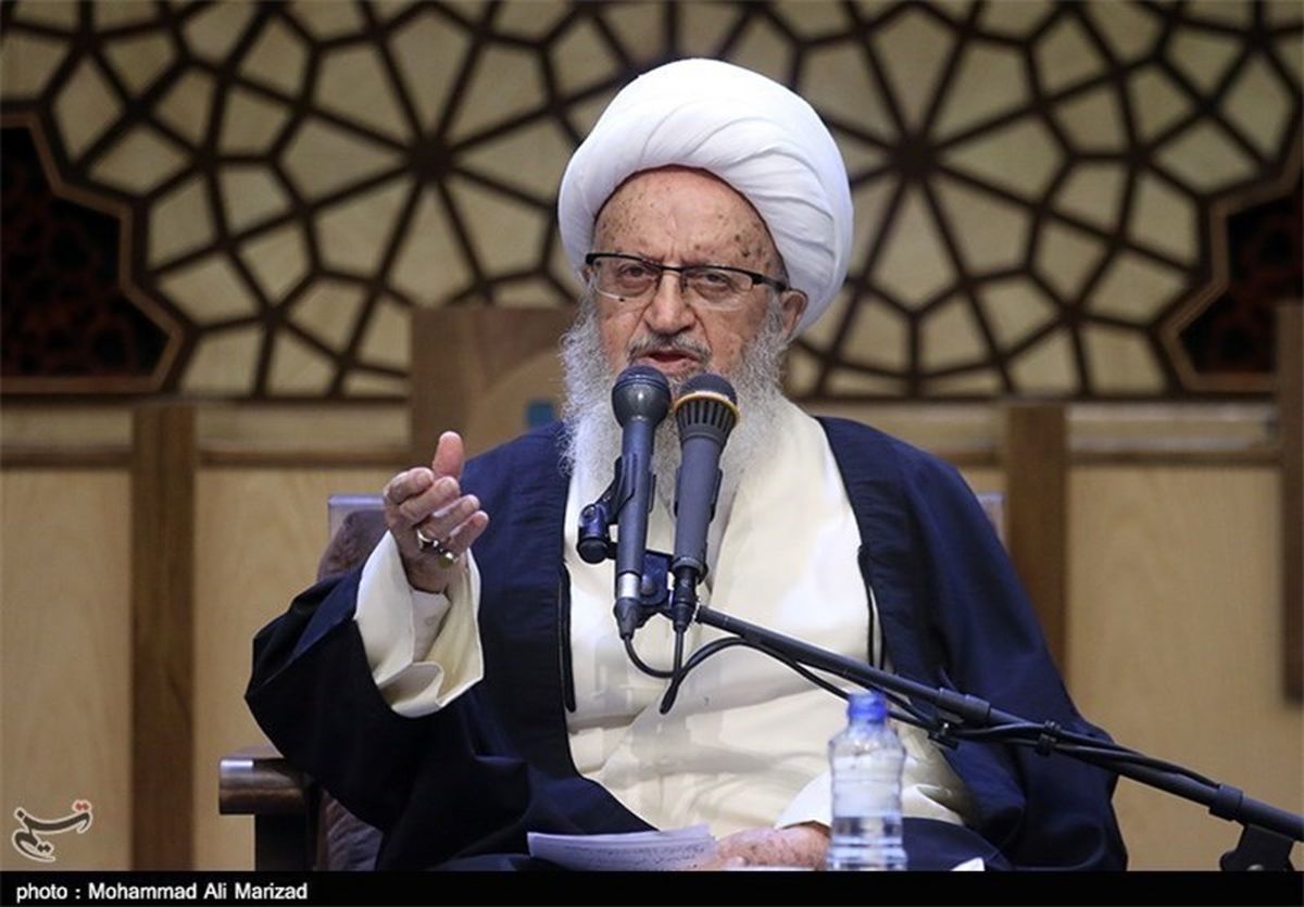 آیت‌الله مکارم شیرازی: زندانی‌کردن مرد به‌خاطر مهریه صحیح نیست