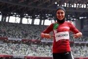 فرزانه فصیحی در آغوش مادرش+فیلم