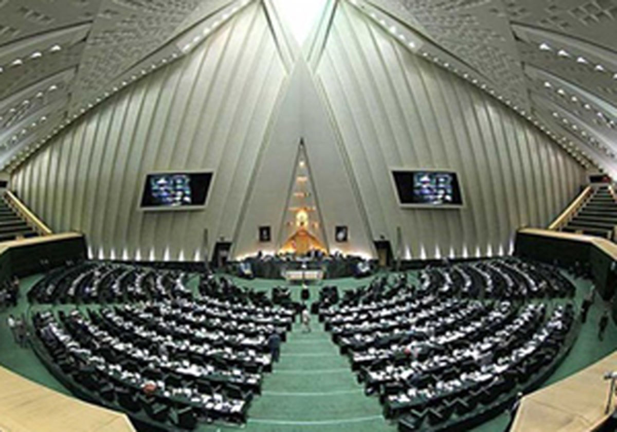 ثبت سند خودرو در دفترخانه‌ها الزامی نیست