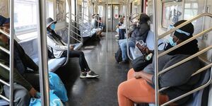 
آیا ناچار به همزیستی با کووید ۱۹ هستیم؟
