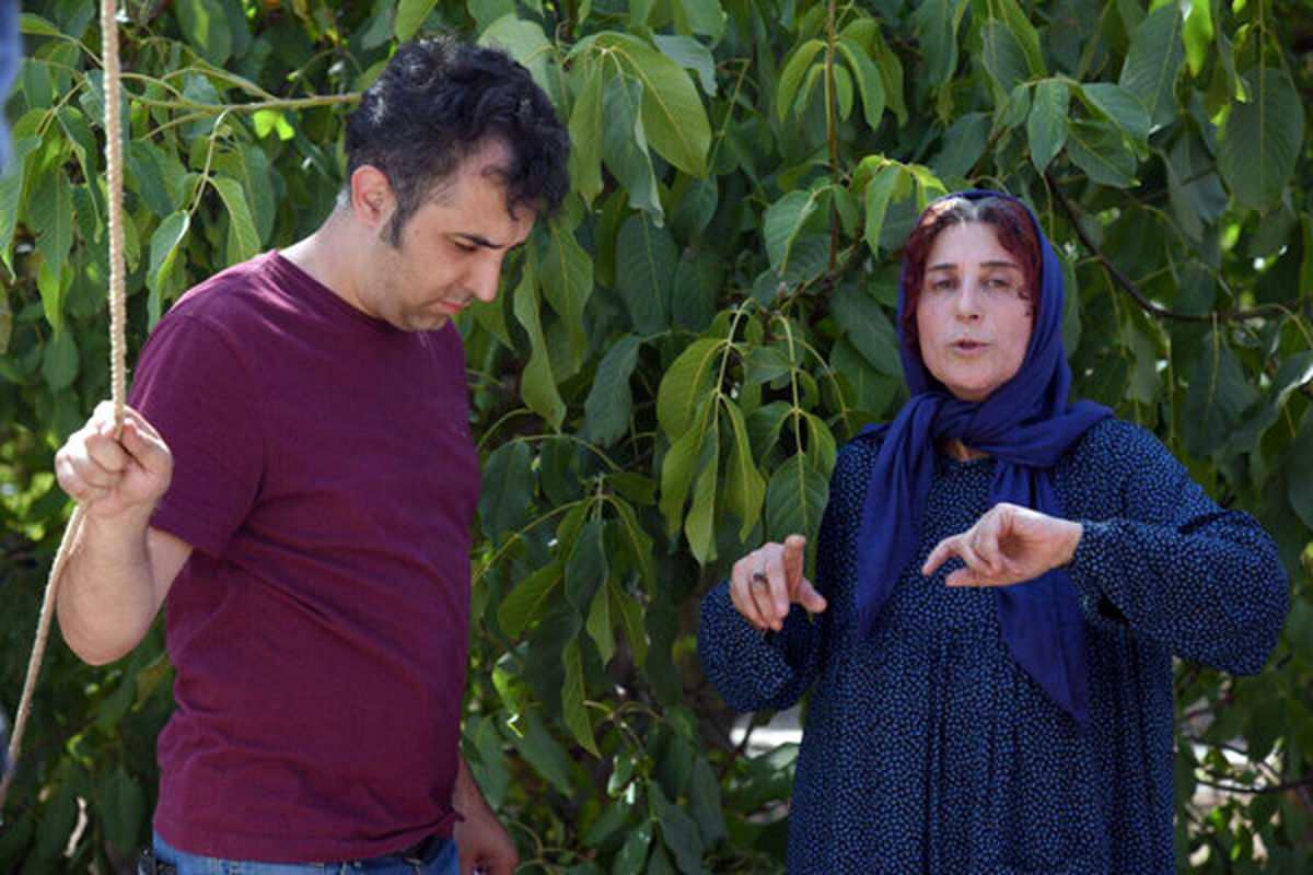 آقای کارگردان: به ماهواره تیزر نداده‌ایم