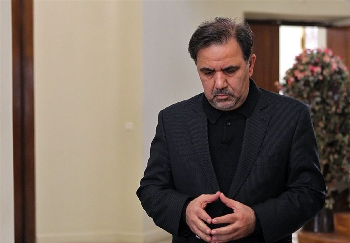 آخوندی باید با استیضاح عزل شود