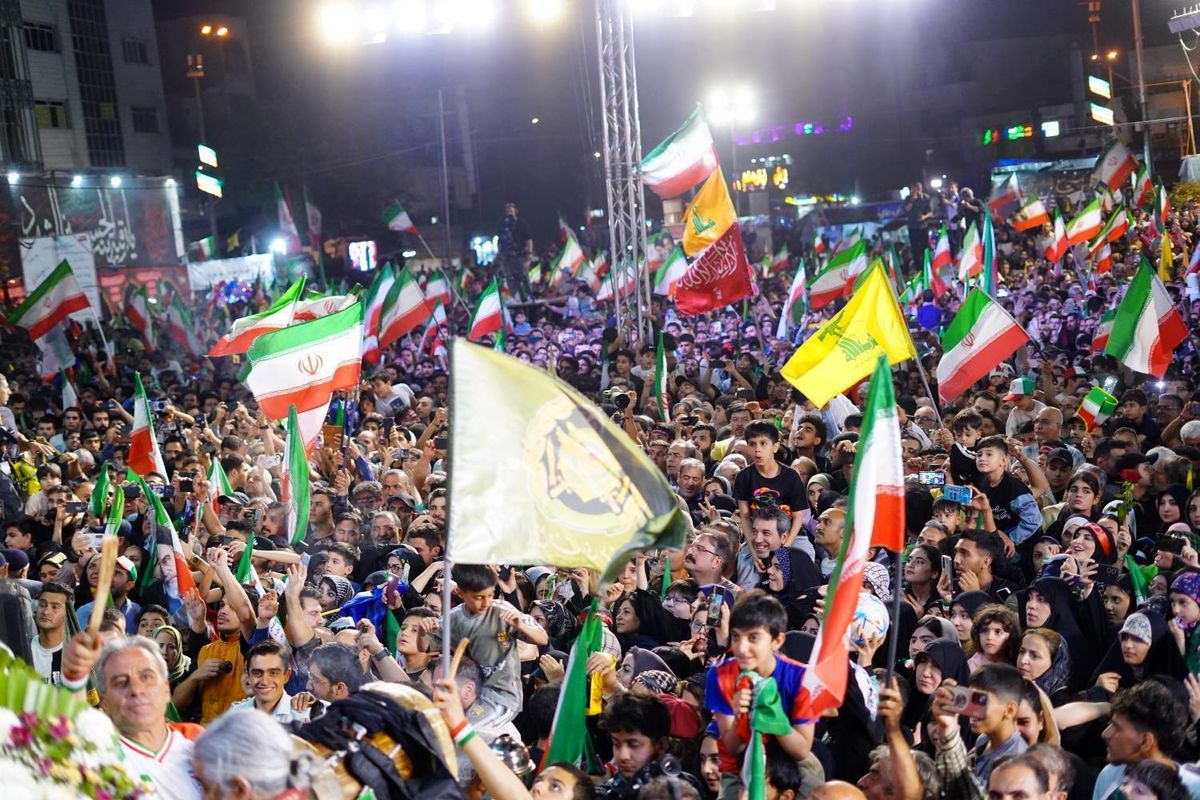 بردن هر نمادی به جز پرچم ایران به جام جهانی ممنوع شد