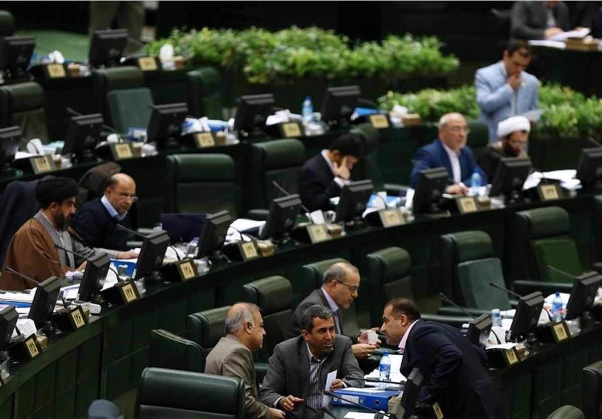 تصمیم مجلس برای کاهش جمعیت زندان‌ها و ساماندهی زندانیان