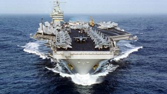 پرواز پهپادهای ایرانی بر فراز ناو هواپیمابر آمریکایی+ فیلم