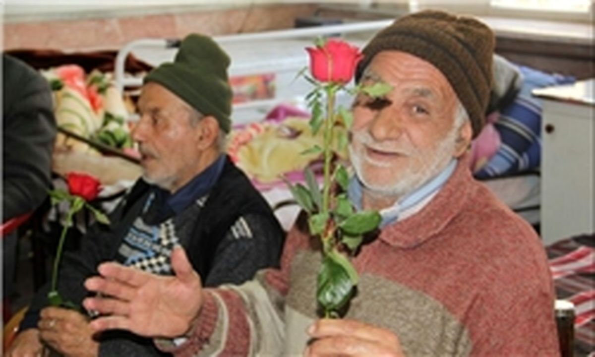 تاثیر مثبت معاشرت با دوستان برای سلامتی سالمندان 