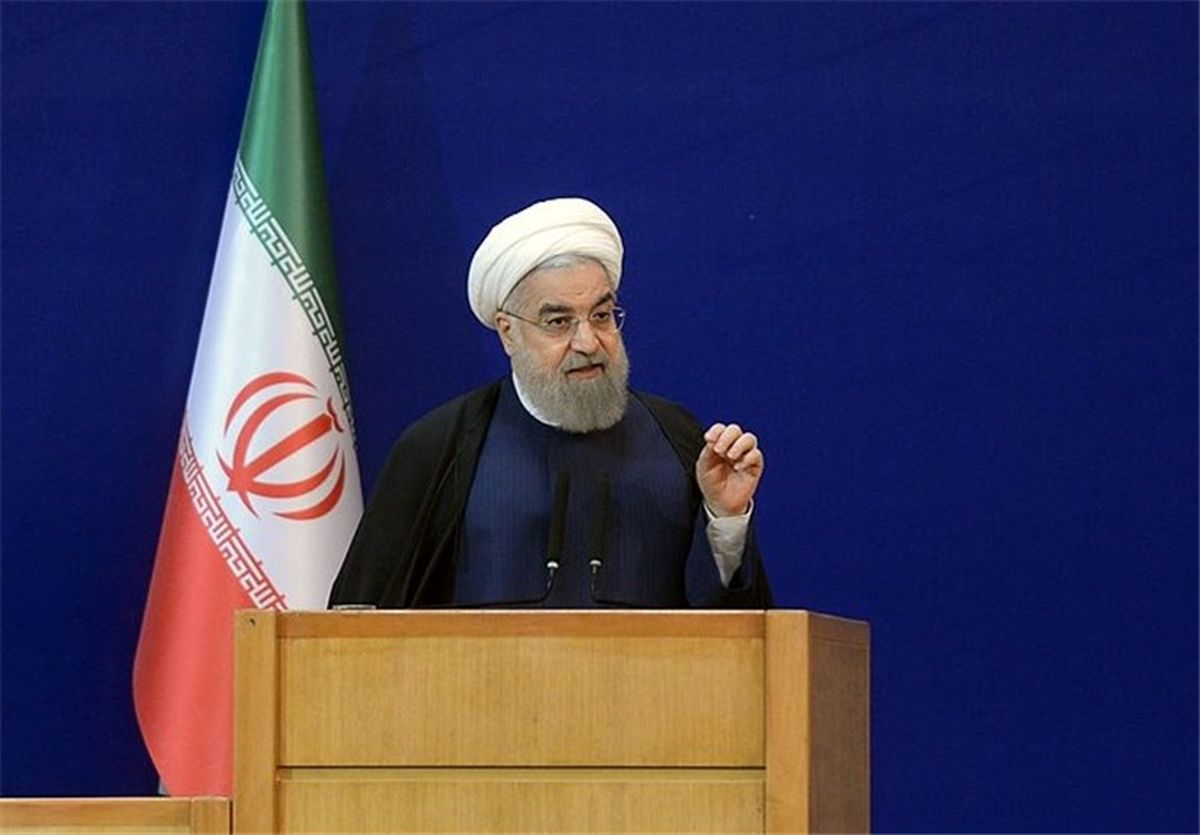 انتقاد تند روحانی از مسکن مهر