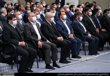دیدار کارآفرینان، تولیدکنندگان و دانش بنیان‌ها با رهبر انقلاب/گزارش تصویری