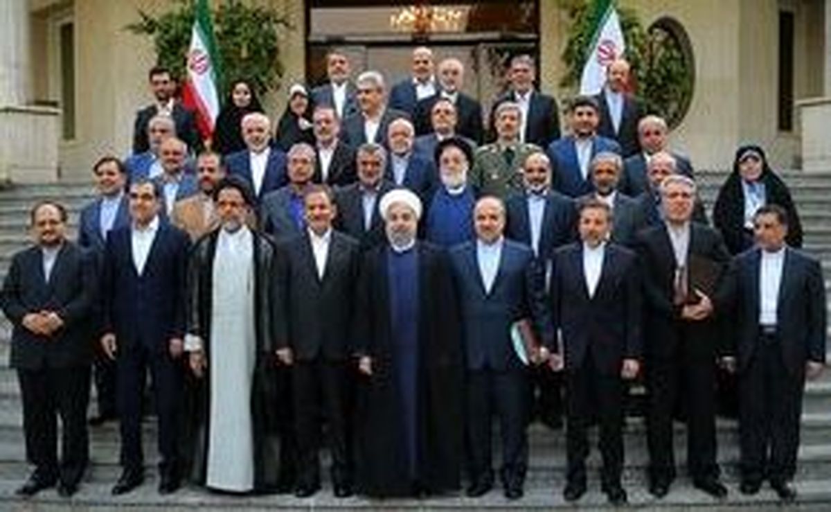 چرا روحانی در ترمیم کابینه تعلل می‌کند؟