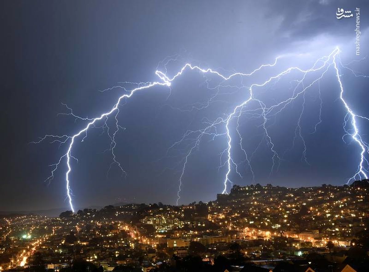  در رعد و برق و توفان چگونه زنده بمانیم؟/ اینفوگرافی 